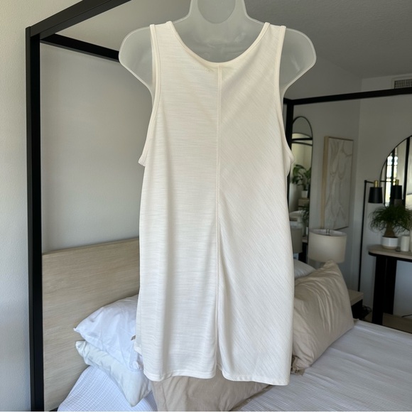 Athleta Relaxed Asymmetrical Drapey Split Hem Tank Tunic in Ivory, Large - Picture 5 of 11